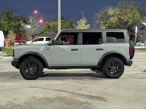 Used 2024 Ford Bronco Black Diamond image 5