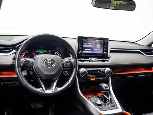 Used 2020 Toyota RAV4 Adventure w/ Convenience Package AWD/4WD image 16