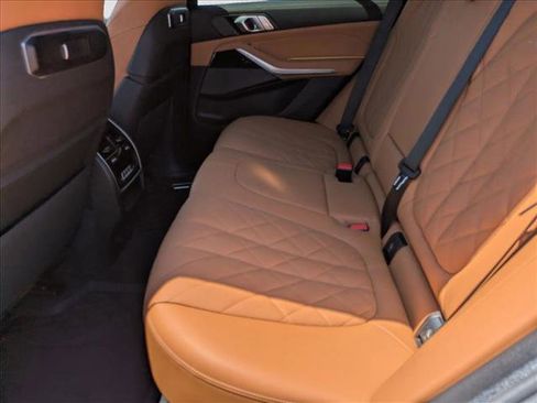 Used 2025 BMW X5 xDrive50e AWD/4WD image 19