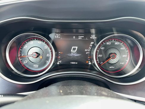 Used 2020 Dodge Charger SXT w/ Leather Interior Group RWD image 23