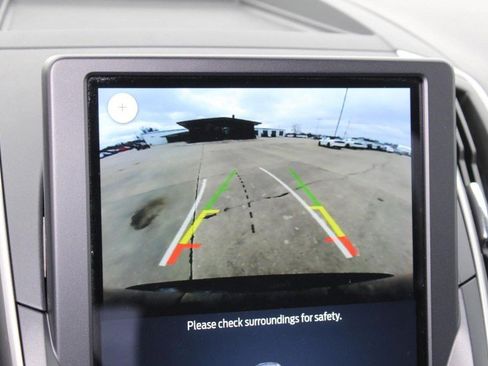 Used 2024 Ford Edge SEL image 36