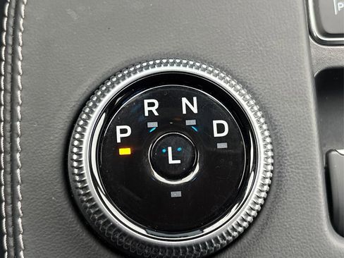 Used 2022 Ford Mustang Mach-E Select image 32