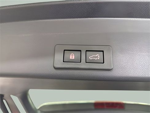 Used 2023 Subaru Ascent Limited image 36