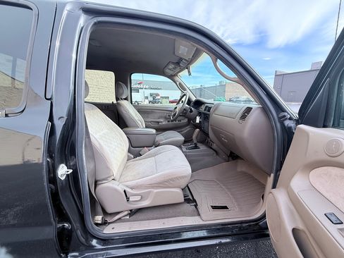 Used 2004 Toyota Tacoma PreRunner image 11