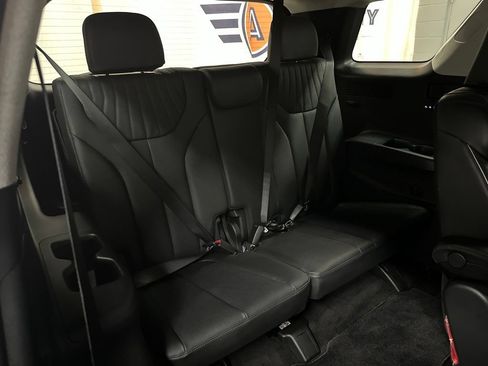 Used 2023 Hyundai Palisade Limited w/ Cargo Package AWD/4WD image 22