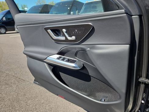New 2026 Mercedes-Benz E 350 4MATIC Sedan image 20