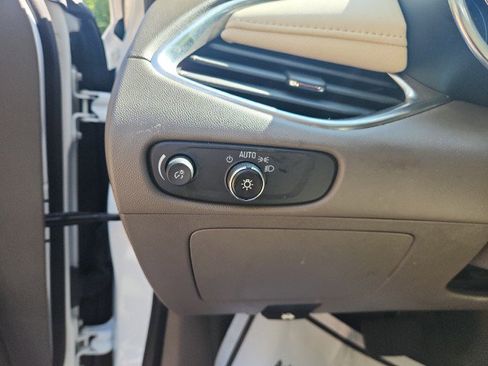 Used 2024 Chevrolet Malibu LT FWD image 25