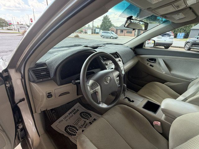 Used 2009 Toyota Camry FWD image 10