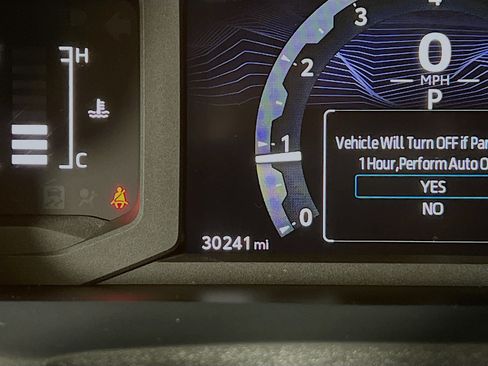 Certified 2025 Toyota 4Runner SR5 AWD/4WD image 13