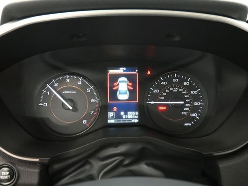 Used 2019 Subaru Crosstrek 2.0i Premium image 12