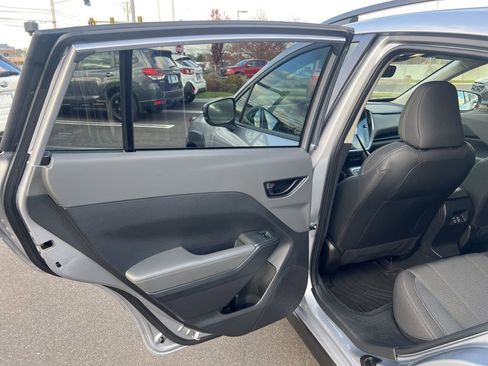 Certified 2024 Subaru Crosstrek 2.0i Premium image 27