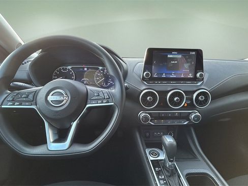 Used 2024 Nissan Sentra SV image 13