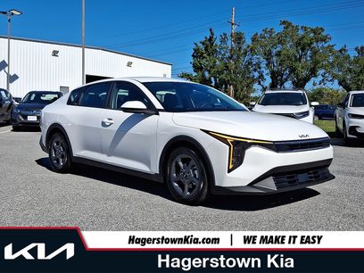 Certified 2025 Kia K4 LXS