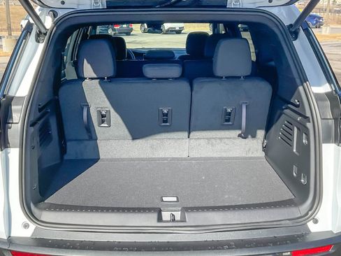 New 2025 GMC Acadia Elevation image 22