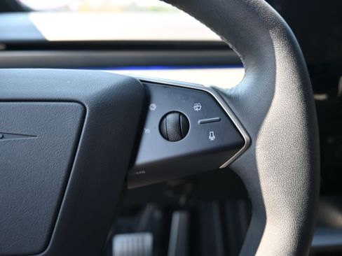 Used 2024 Tesla Cybertruck AWD Crew Cab image 20