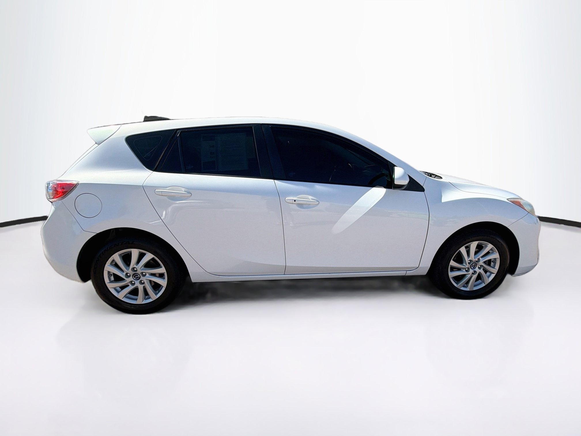 Used 2013 MAZDA MAZDA3 i Touring FWD image 10