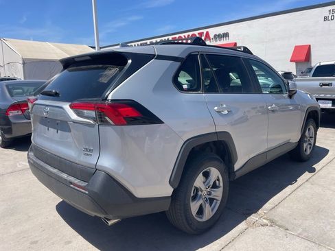 Used 2024 Toyota RAV4 XLE AWD/4WD image 2