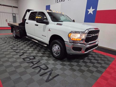 Used 2024 RAM 3500 SLT w/ Quick Order Package 2YG SLT AWD/4WD image 23