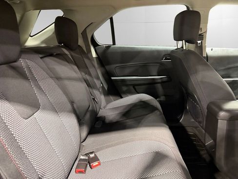 Used 2017 Chevrolet Equinox LT w/ Convenience Package image 16