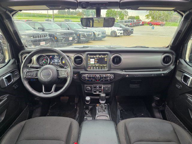 Used 2023 Jeep Wrangler Unlimited w/ Sun & Screen Package AWD/4WD image 23