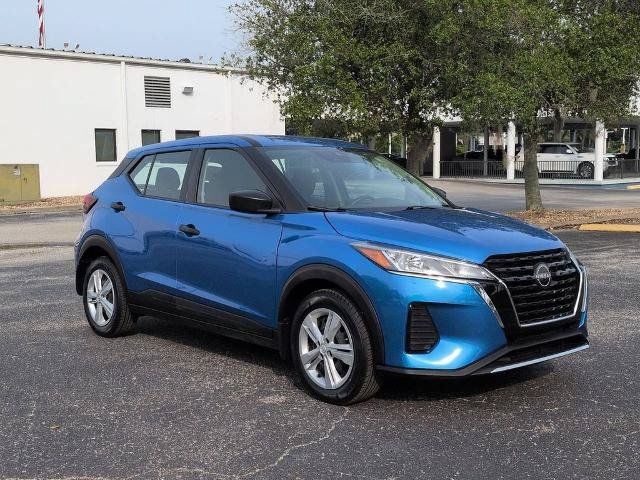 Certified 2025 Nissan Kicks Play S FWD image 2