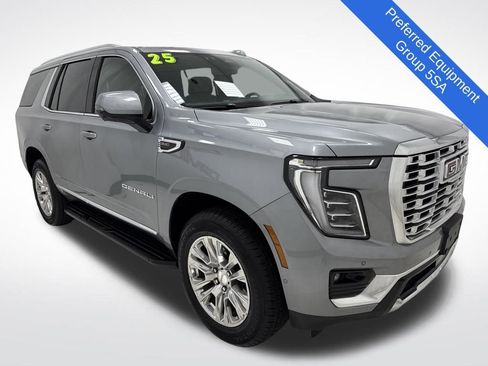 Used 2025 GMC Yukon Denali image 3