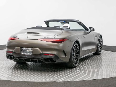 Used 2025 Mercedes-Benz SL 63 AMG 4MATIC image 24