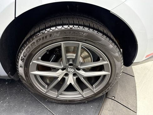 Certified 2024 Porsche Macan Turbo AWD/4WD image 14