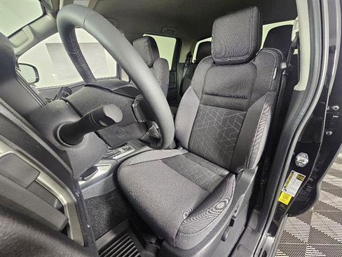 New 2026 Nissan Frontier SV w/ All-Weather Content Package AWD/4WD image 24