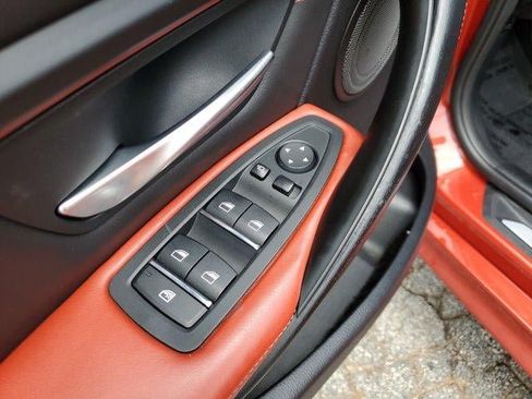 Used 2018 BMW M3 RWD image 19