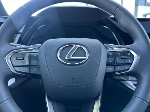 Certified 2025 Lexus RX 350 FWD w/ Technology Package image 18