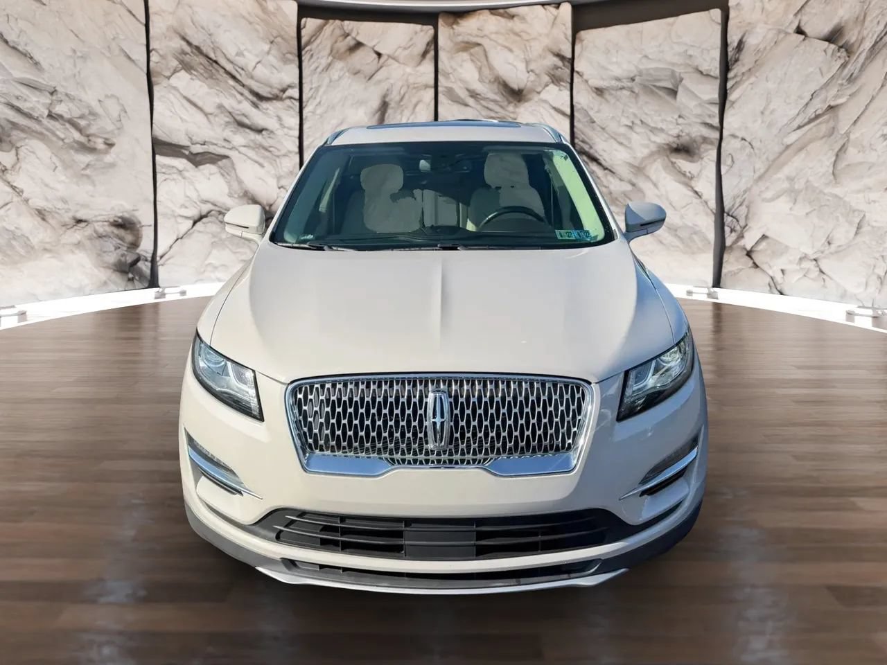 Used 2019 Lincoln MKC Reserve w/ MKC Climate Package AWD/4WD image 3