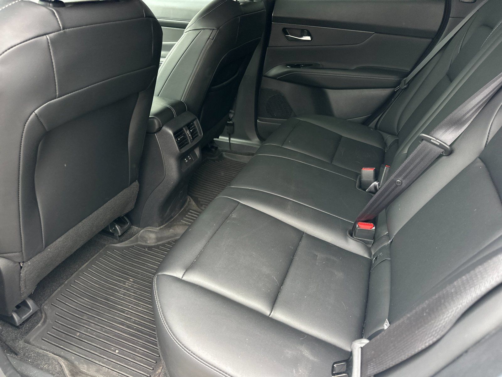 Used 2025 Nissan Murano SV AWD/4WD image 11