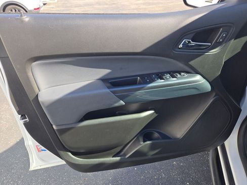 Used 2020 Chevrolet Colorado Z71 image 18