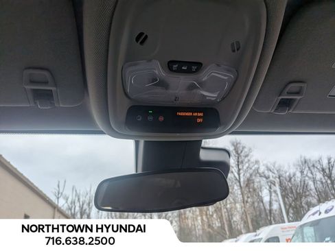 Used 2021 Buick Encore GX Select image 22