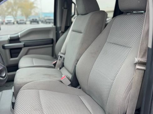 Used 2017 Ford F150 XLT image 11