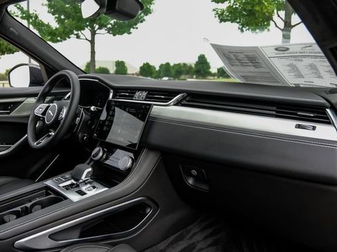 Used 2026 Jaguar F-PACE R-Dynamic S AWD/4WD image 16