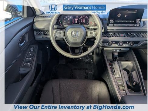 Certified 2025 Honda Accord LX image 17