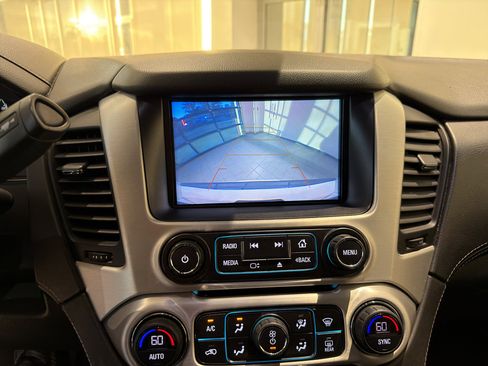 Used 2019 GMC Yukon SLT image 13