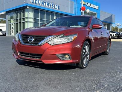 Used 2017 Nissan Altima 2.5 SV w/ Convenience Package