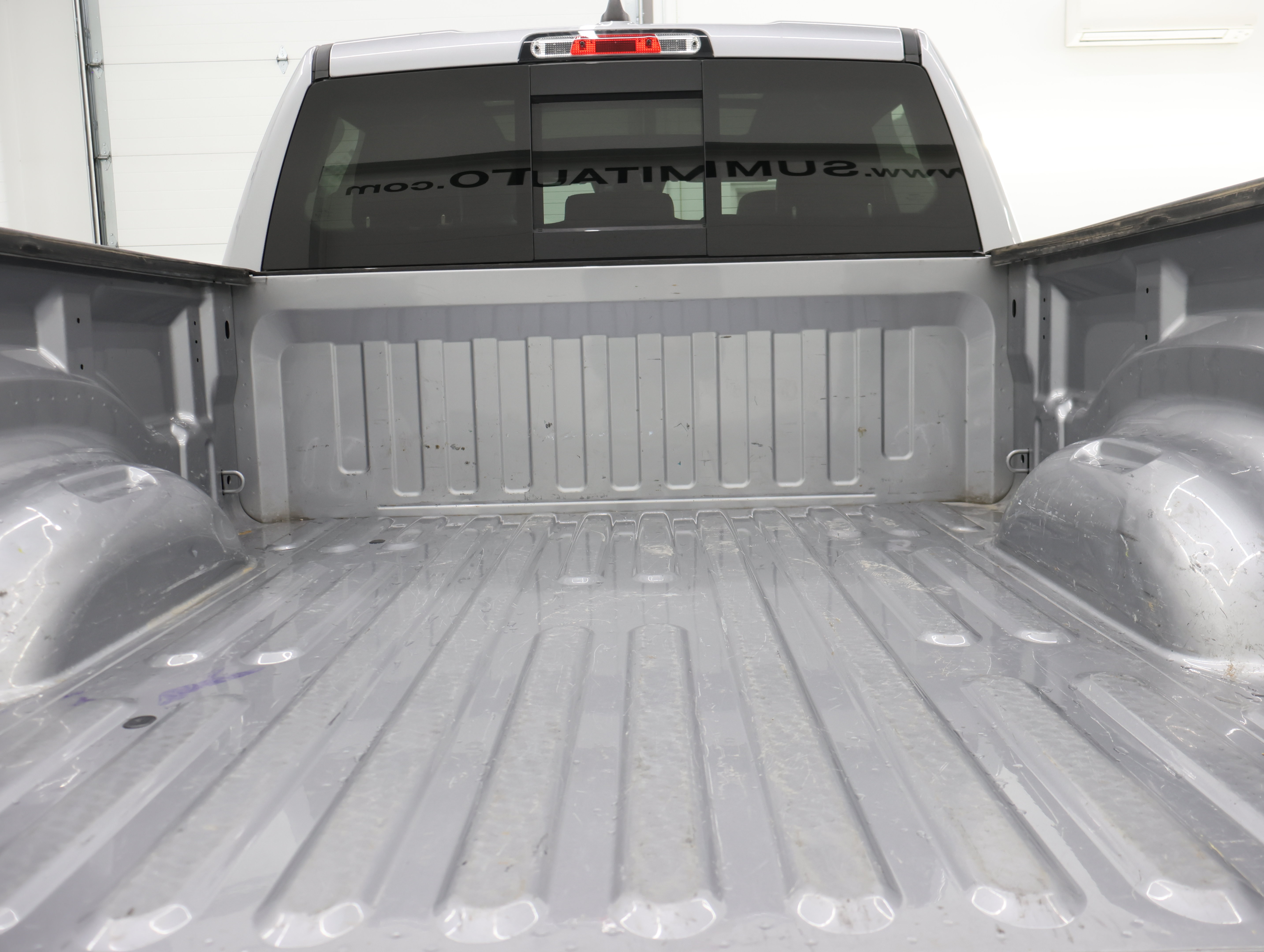 Used 2020 RAM 1500 Laramie AWD/4WD image 29