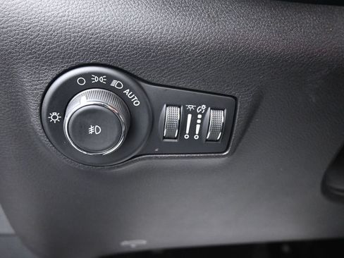 Used 2023 Jeep Compass Limited AWD/4WD image 14