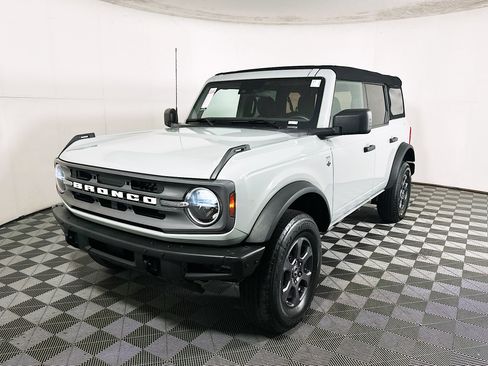 Used 2023 Ford Bronco Big Bend image 7