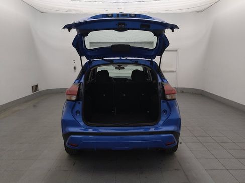Used 2021 Nissan Kicks SV FWD image 29