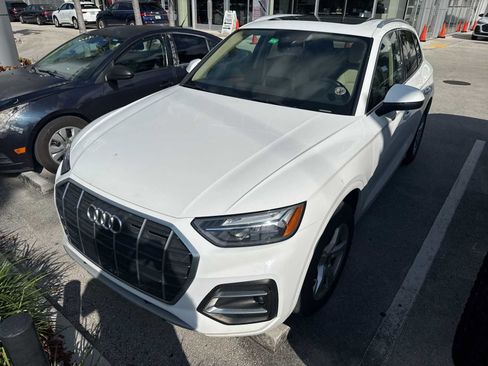 Certified 2023 Audi Q5 2.0T Premium w/ Convenience Package image 1