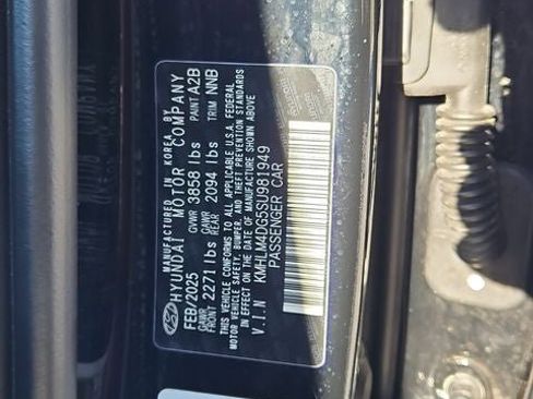 Used 2025 Hyundai Elantra Sport image 37