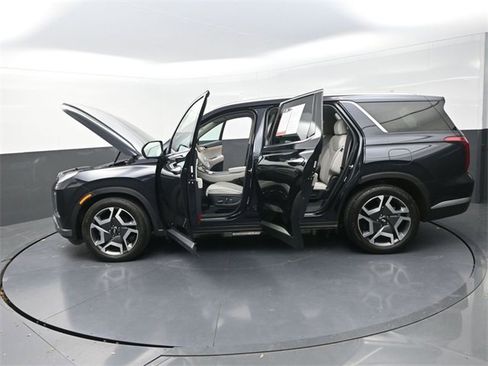 Used 2024 Hyundai Palisade Limited image 38