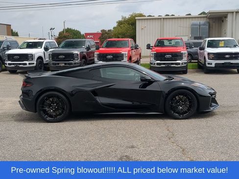 Used 2025 Chevrolet Corvette Z06 w/ Battery Protection Package RWD image 14