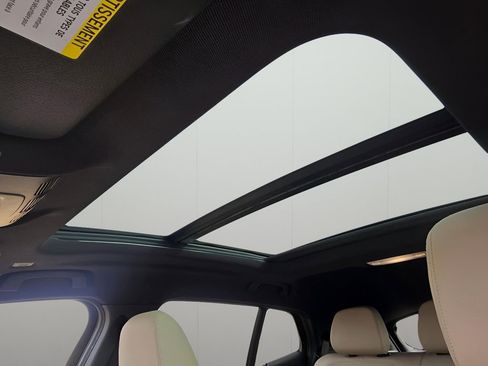 Used 2023 BMW X2 xDrive28i w/ Convenience Package image 19