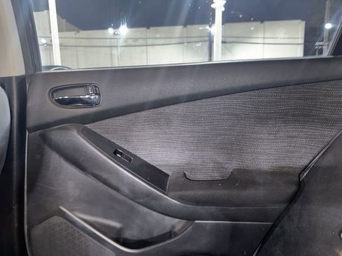 Used 2010 Nissan Altima Hybrid Sedan image 15